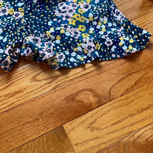 LOFT FLORAL ROMPER - Picture 10 of 10